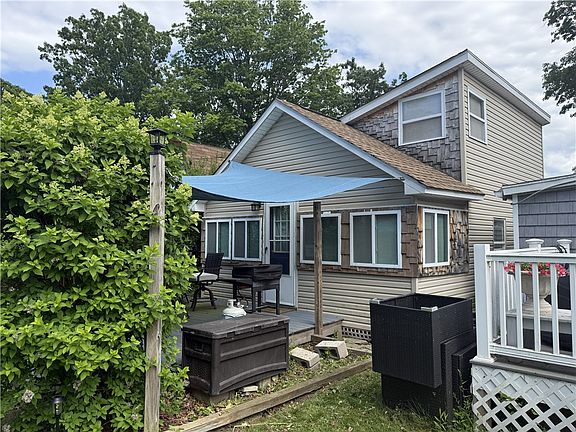 2nd image of 56 Sunset Island Rd