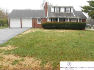 5525 Ellison Ave, Omaha, NE 68104