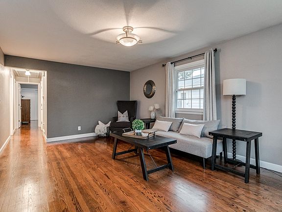 3rd image of 248 Grant St