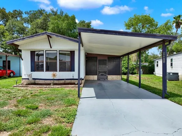 34421 Countryside Dr, Zephyrhills, FL 33543