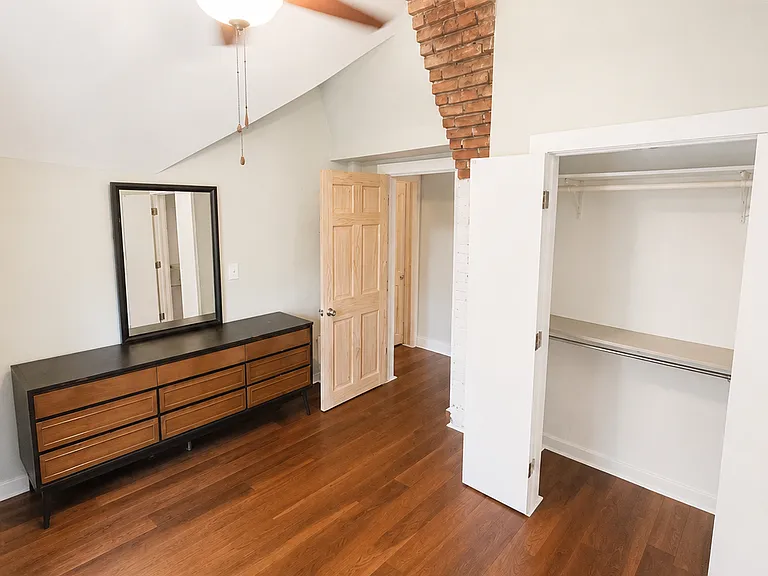 88 Crandall St — Photo 12