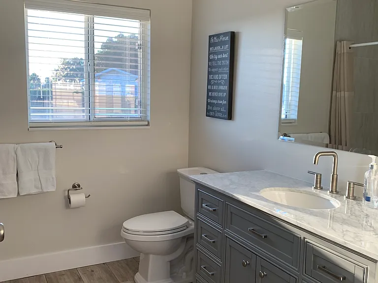 5126 NW 26th St — Photo 30