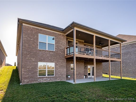 2nd image of 1706 Greenbrier Place