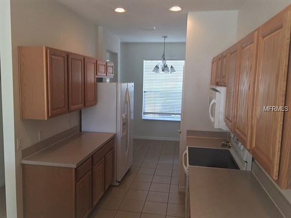 2nd image of 4864 Battaglia Blvd