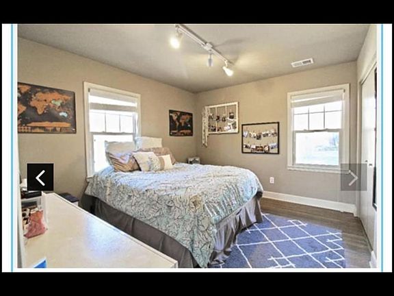 3rd image of 4419 Roanoke Pkwy #3S