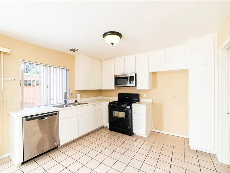 24 Elderglen — Photo 18