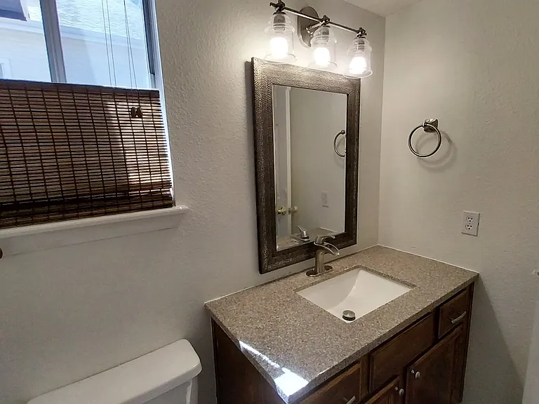 9786 Buckingham Ct — Photo 13