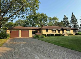 2815 Old Plank Rd, De Pere, WI 54115