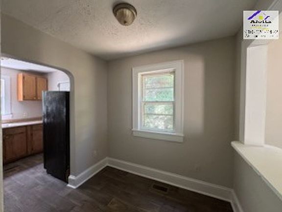 5th image of 116 Buckingham Ave