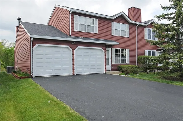 2056 Westview Ln photo 1