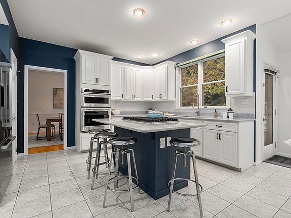 4th image of 39 Langelier Ln