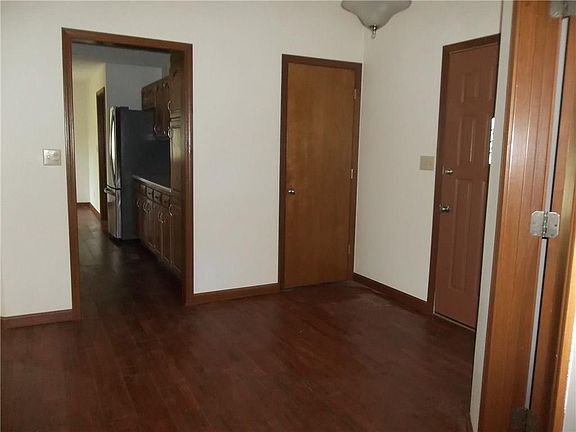 3rd image of 1217 Brownswood Dr
