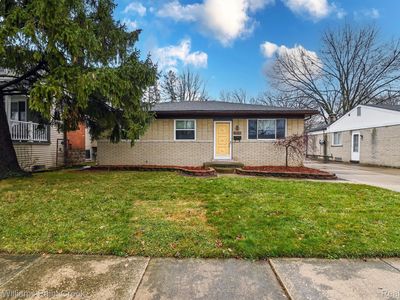 22600 Gordon Rd, Saint Clair Shores, MI, 48081