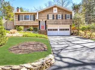 202 Norwood Ave, Northport, NY 11768