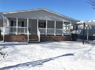 194 E St SW, Navarre, OH