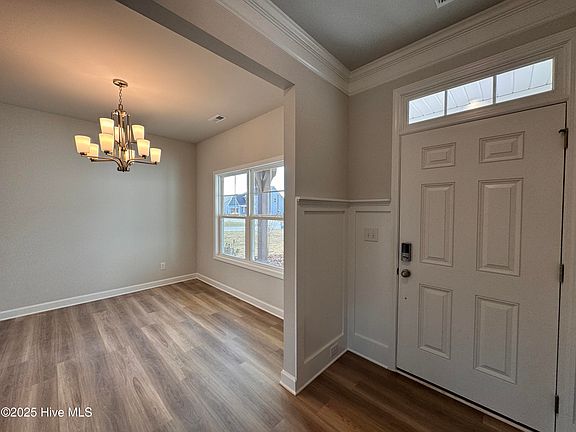 4th image of 294 Elijah Way #23