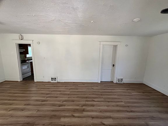 5th image of 772 Park Dr
