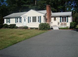 19 Greenwood Rd, Burlington, MA 01803