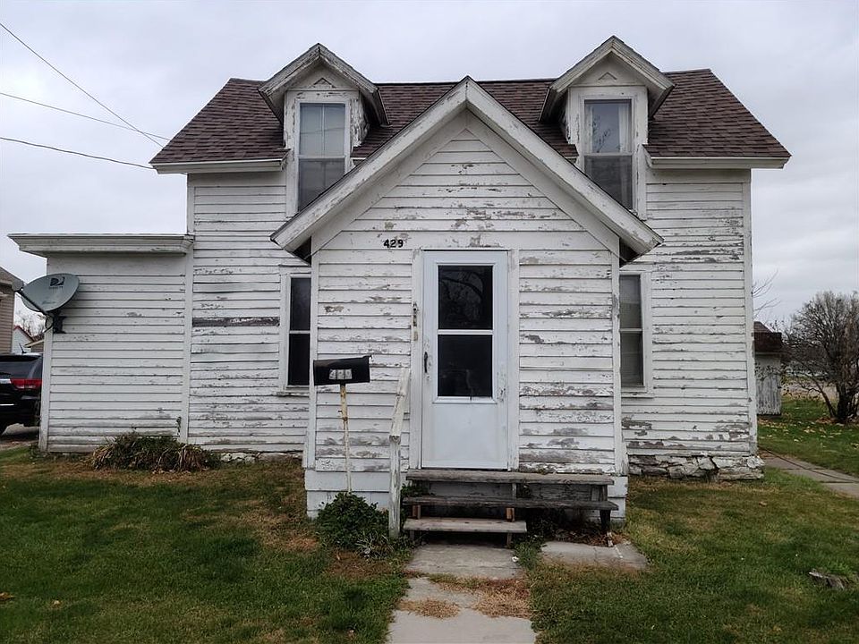 1st image of 429 6th Ave
