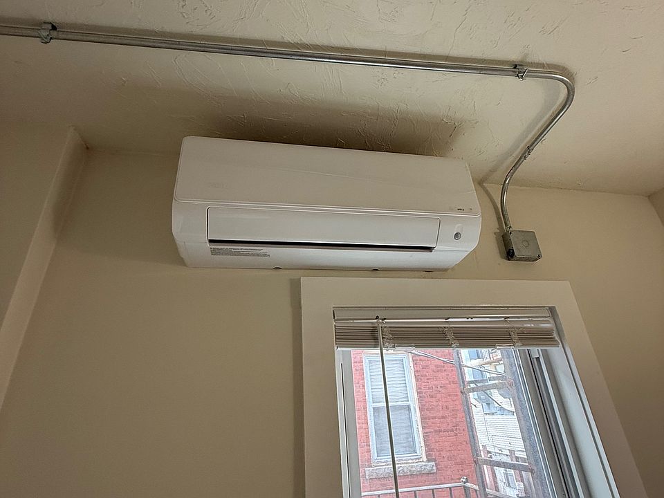 Heat/ AC in Bedroom