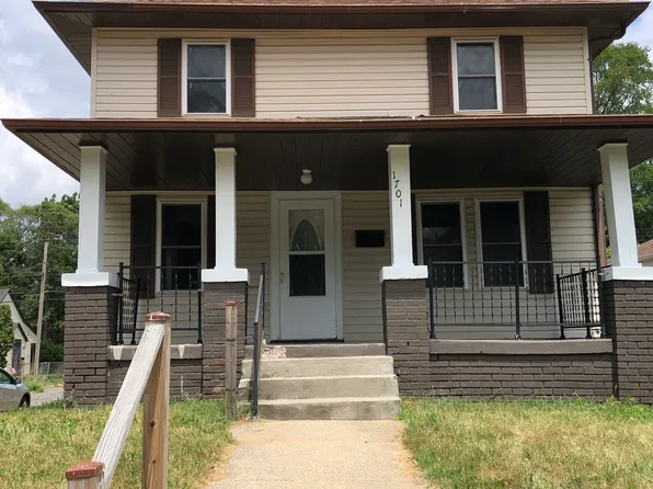 1701 E Fox St, South Bend, IN 46613