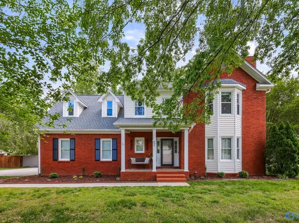 685 Highland Dr, Madison, AL 35758