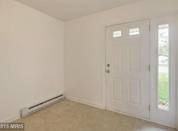 4th image of 402 Bethlehem Ct