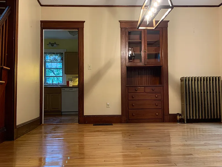 19 Brandon St — Photo 8