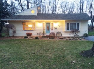 54 Brown St, Cheektowaga, NY 14227