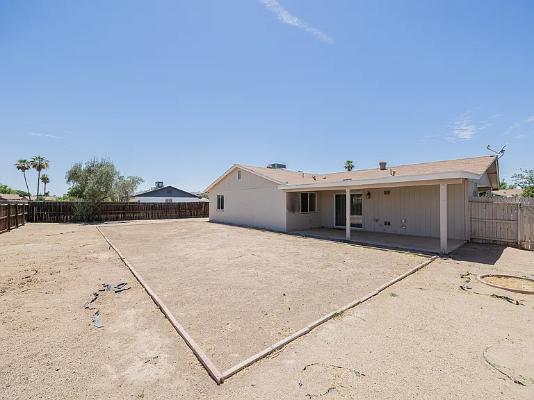 5849 S College Ave — Photo 24