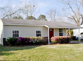 1515 Cloverdale Dr, Savannah, GA 31415