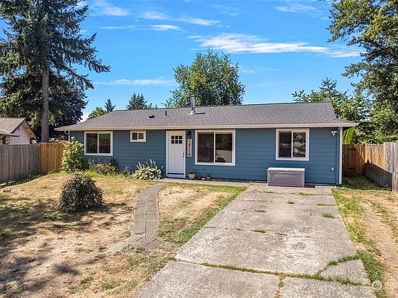 2nd image of 14118 NE 21st Avenue