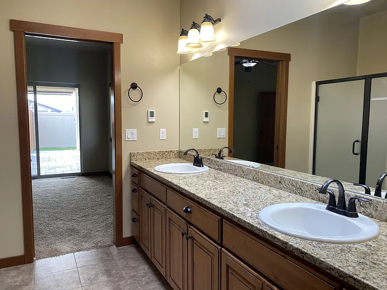 566 Village Dr — Photo 17