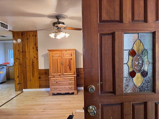 Entry way