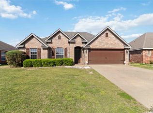 2906 S C St, Rogers, AR 72756