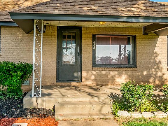 2nd image of 900 Grimes St