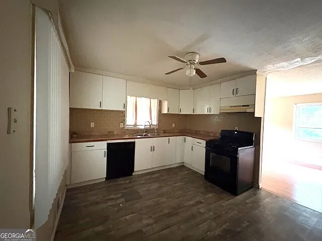 5 bed, 3.0 bath, 2064 sqft, $2,300 — Photo 4