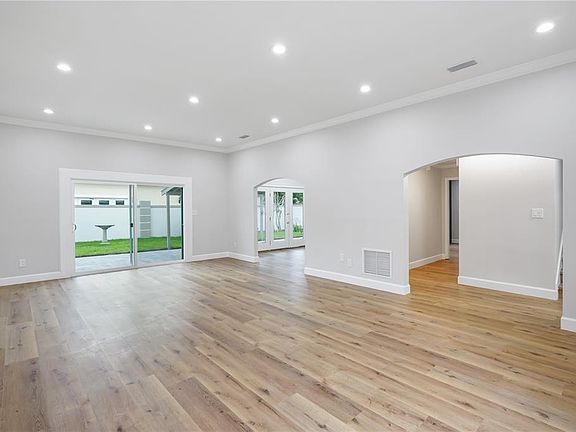 4th image of 2186 COUNTRYSIDE CIRCLE N