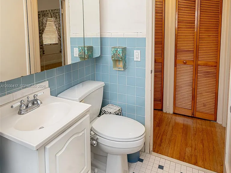 637 SW 11th St #6W — Photo 26