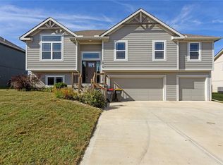 1814 Lauren Ln, Kearney, MO 64060