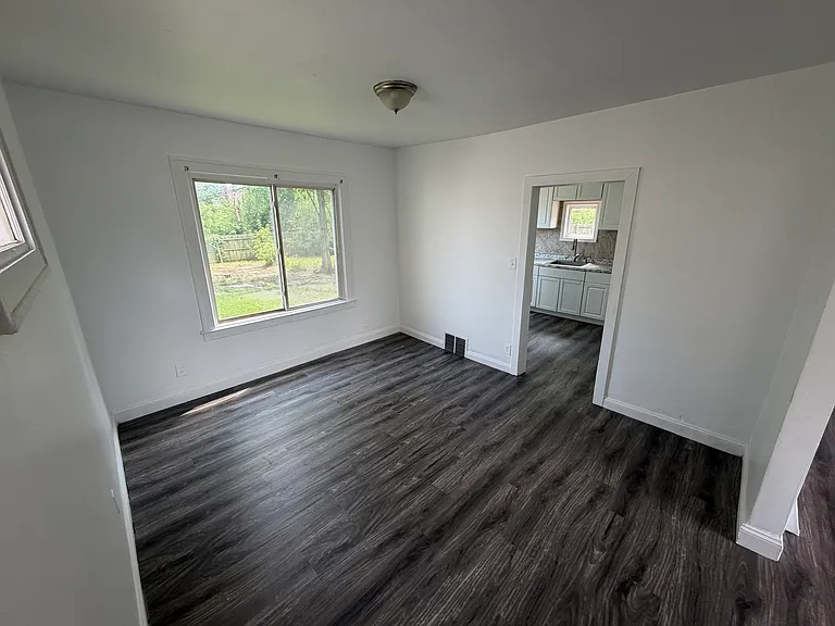 11578 Whithorn St — Photo 5