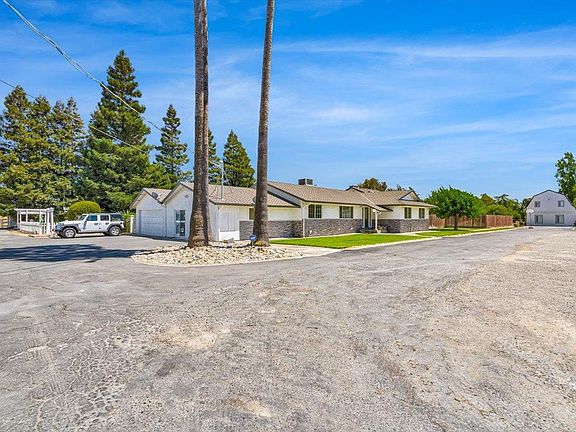 4th image of 13112 N Highway 88