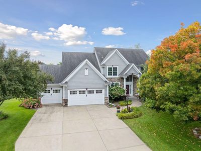 2717 Edgewater Bay, Woodbury, MN, 55125