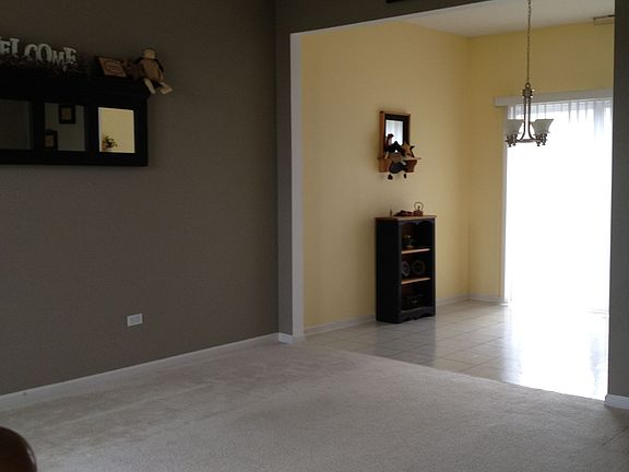 4th image of 1796 Fieldstone Dr N