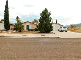 10160 Lakeview Dr, El Paso, TX 79924