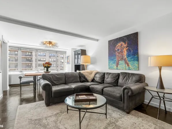 315 West 70th Street image 1 of 9