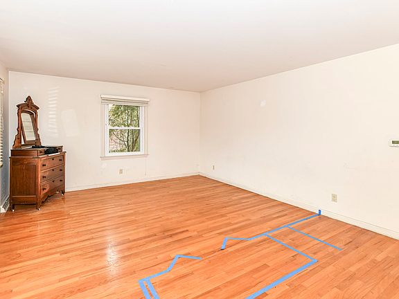 5th image of 7730 N Whittier Pl