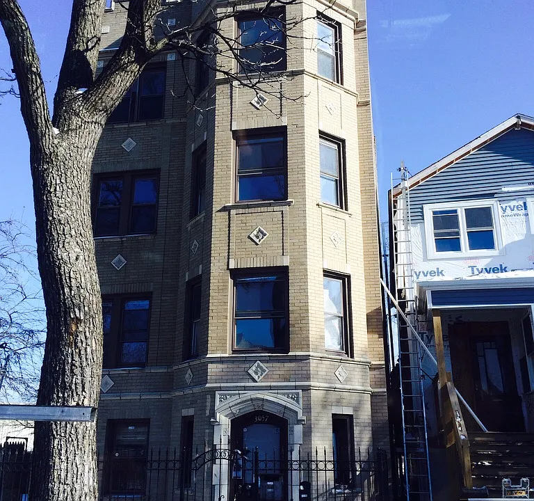 3057 N Troy St #3
