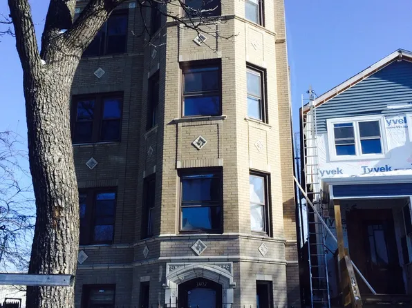 3057 N Troy St APT 3, Chicago, IL 60618