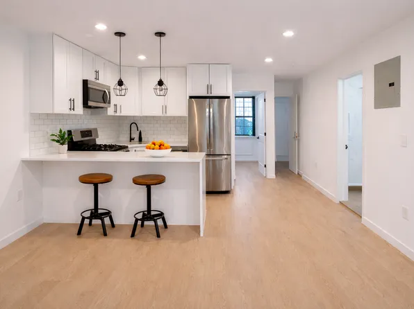 278 Quincy Street image 1 of 9